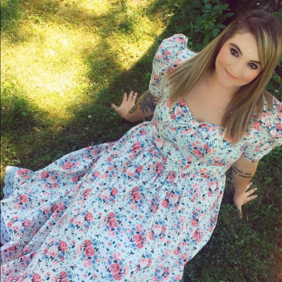 country romance Dresses & Skirts - Clearance 💕Vintage dress!